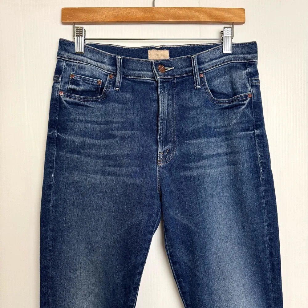 MOTHER The Insider Crop Step Fray Jeans Sweet & Sassy Wash Size 29 - Picture 3 of 11